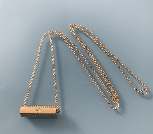 Collier talisman plaqué 24 - collier, or