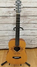 Mini guitare acoustique TAYLOR