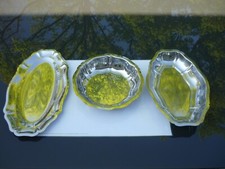 1 lot de 3 plats en inox .