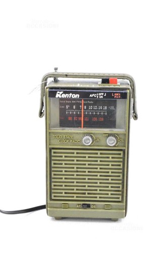 Radio vintage avec - vintage, horloge