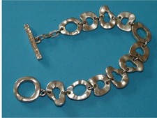 ancien bracelet Biche de Bere argenté signé