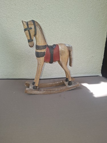 Petit cheval bascule - petit, à
