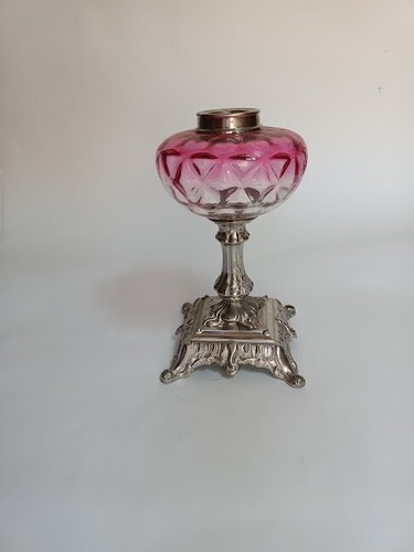 Lampe pétrole sur pied - sur,