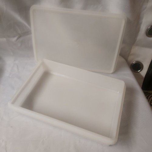 Tupperware grande boîte beige