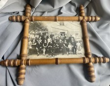 Ancien cadre mural porte photo en  bambou avec Photo mariage Originale.