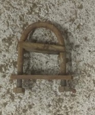 * collier  fixation boite a