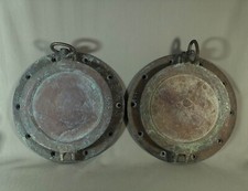 Paire d'Importants Hublots de