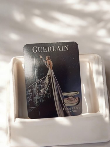 Carte publicitaire parfum