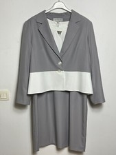 Veste et robe femme grande