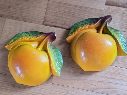 Vtg peaches chalkware wall - peaches,