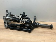 UNE FOURCHE AMORTISSEUR AVANT