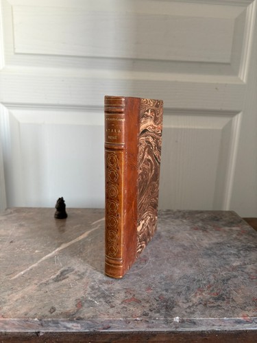 Livre ancien relié cuir - ancien,