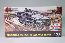 LE1950 ESCI 8066 1/72 maquette