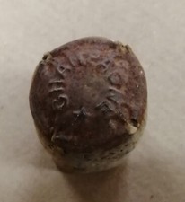 VIT - capsule de champagne générique ancienne à encoches sur bouchon