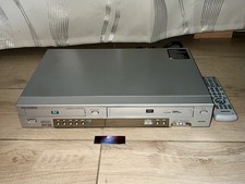 Combine DVD/VCR Dual Deck SV-DVD840 (6 Tetes) Avec Télécommande DVD Hors Service
