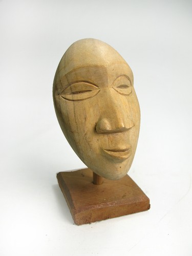 Petit masque passeport dan sur