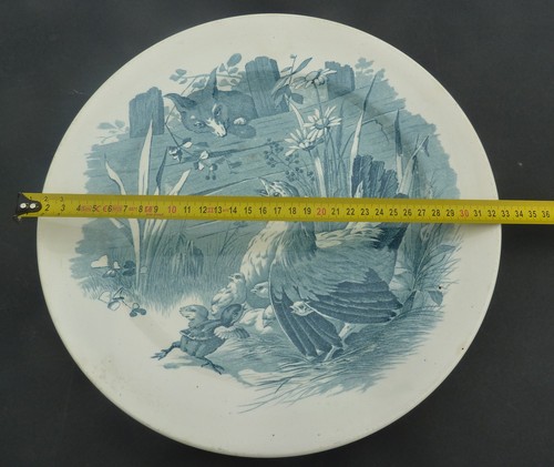 Plat ancien vers 1900 - , terre