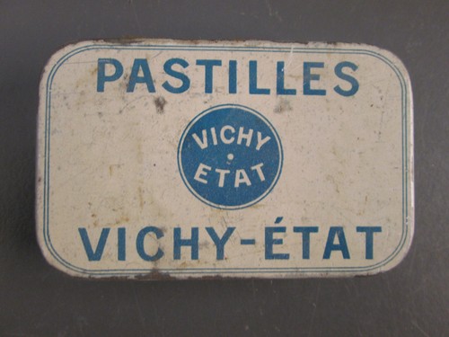 Ancienne boite métallique