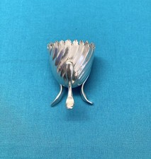 Coquetier tripode en ARGENT MASSIF poinçonné MINERVE oeuf cuillère 1/2