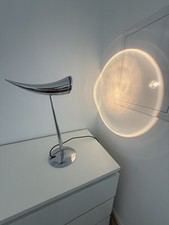 Lampe ARA 1988 80S design Philippe Starck FLOS edit MEMPHIS