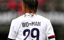  Patch Thermocollant "WO=MAN" 8 Mars 2025 Ligue 1 OM PSG OL NO maillot Porté 