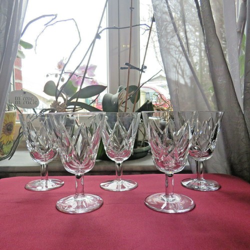 Verres vin a - à,