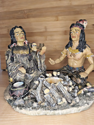 Chaleureuse statuette - , 2