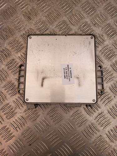 Calculateur moteur renault - calculateur,