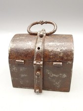 Petit coffret a messages en fer forgé.Haute époque.XVI°.Messager.