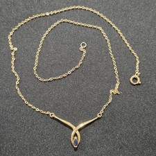 TRÈS JOLI COLLIER AVEC