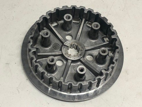 Une noix embrayage moto - noix,