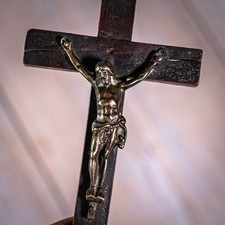 Petit Crucifix Ancien Bois