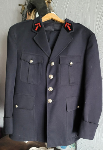 Ancienne tenue reception de - tenue,