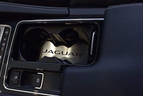 Plaque jaguar pace xf - xe,