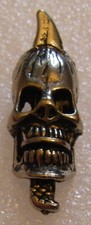 pin's HD HARLEY DAVIDSON BIKER DAGGER THRU SKULL vintage pin badge