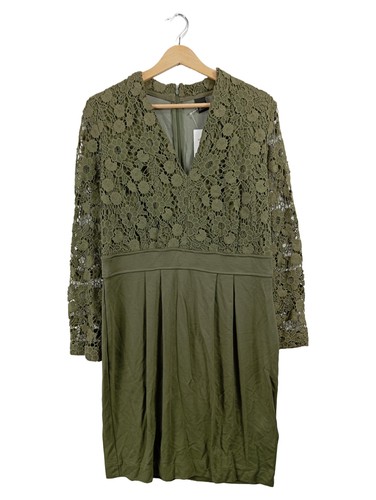 Best connections robe - b.c.,