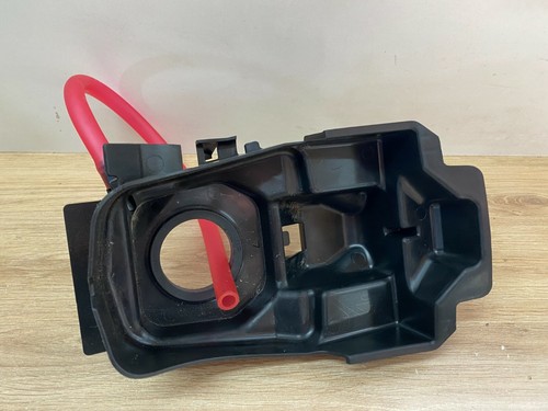 Cache plastique carenage - plastique,