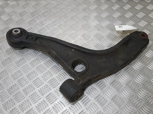 Bras triangle inferieur - bras,