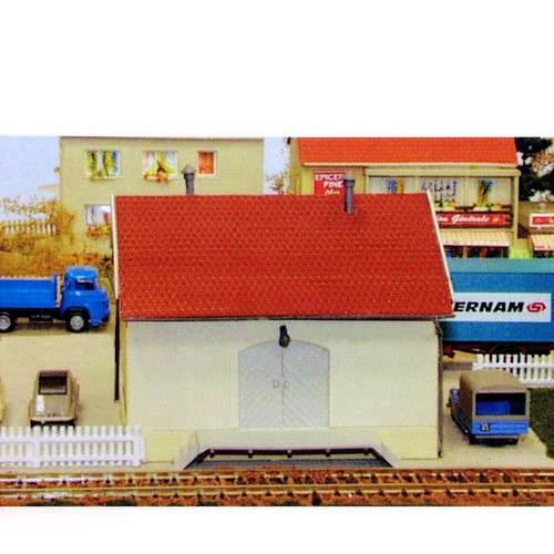 Petite hall - , à