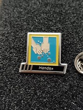 Pin's Pins Pin Enamel 63 Fabriquant Produits Hygiène Savon  "Handex" 