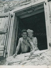 ROGER DUMAS  EVELYNE KER LES