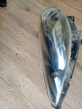 feux avant BI-XENON de 308 cc