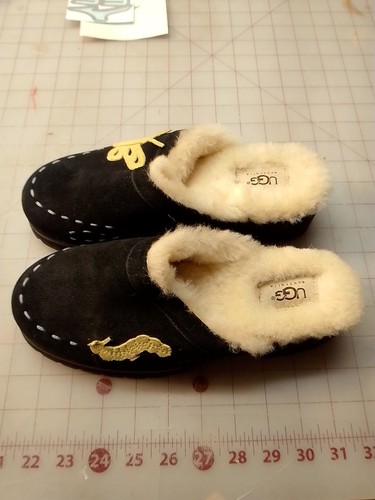 New size ugg australia clogs - size,