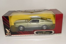 A8 1:18 ROAD SIGNATURE FORD