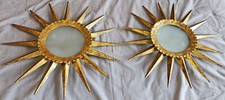 Paire d'appliques vintage " SOLEIL " en fer forgé doré & verre dépoli  ⌀ = 50 cm