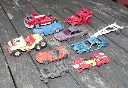 Epaves dinky corgi politoys - dinky,