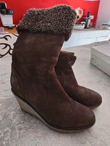 Très belles bottes fourrées