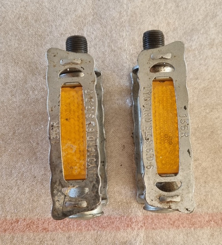 Pedales 136 lyotard vintage - r,