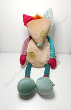 Peluche/Doudou Grand Loup Beige Bleu Vert 65cm Les Jolis Pas Beaux - Moulin Roty