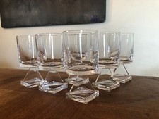 SÉRIE DE 6 SUPERBES VERRES EN CRISTAL DE SÈVRES, FORME MODERNISTE (lot n°1)